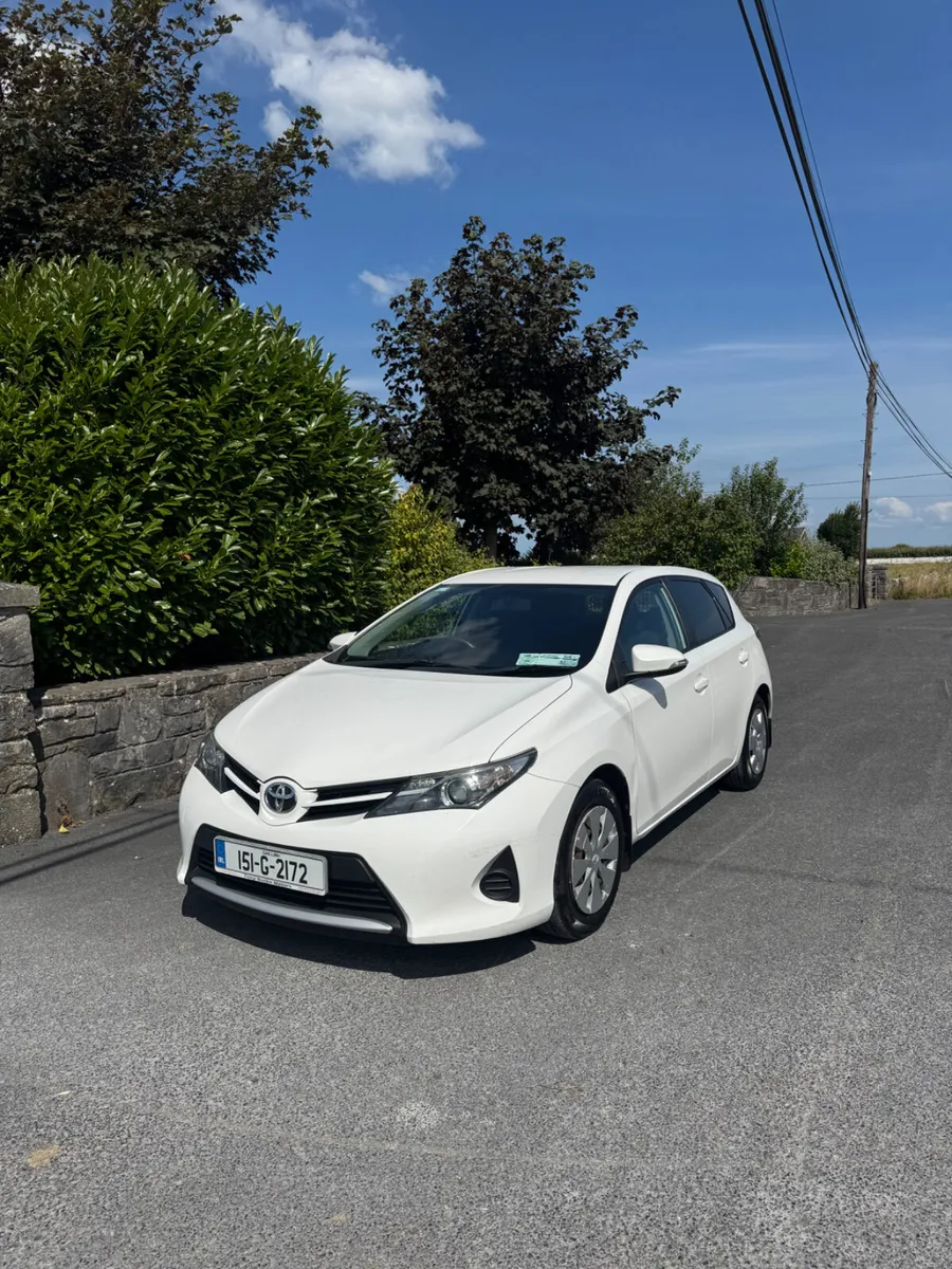 Toyota Auris 2015 - Image 4
