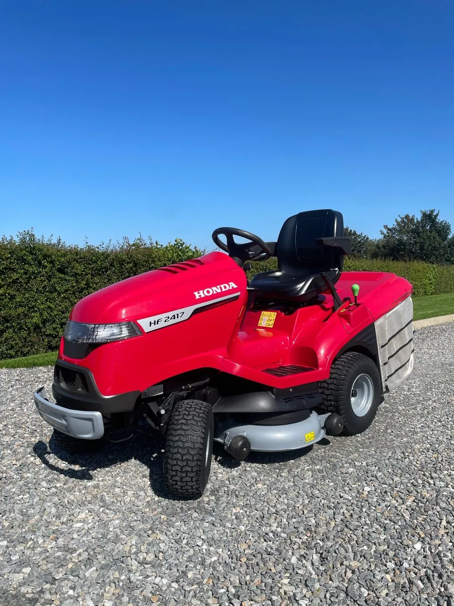 As NEW Honda 2417 lawnmower - Image 1