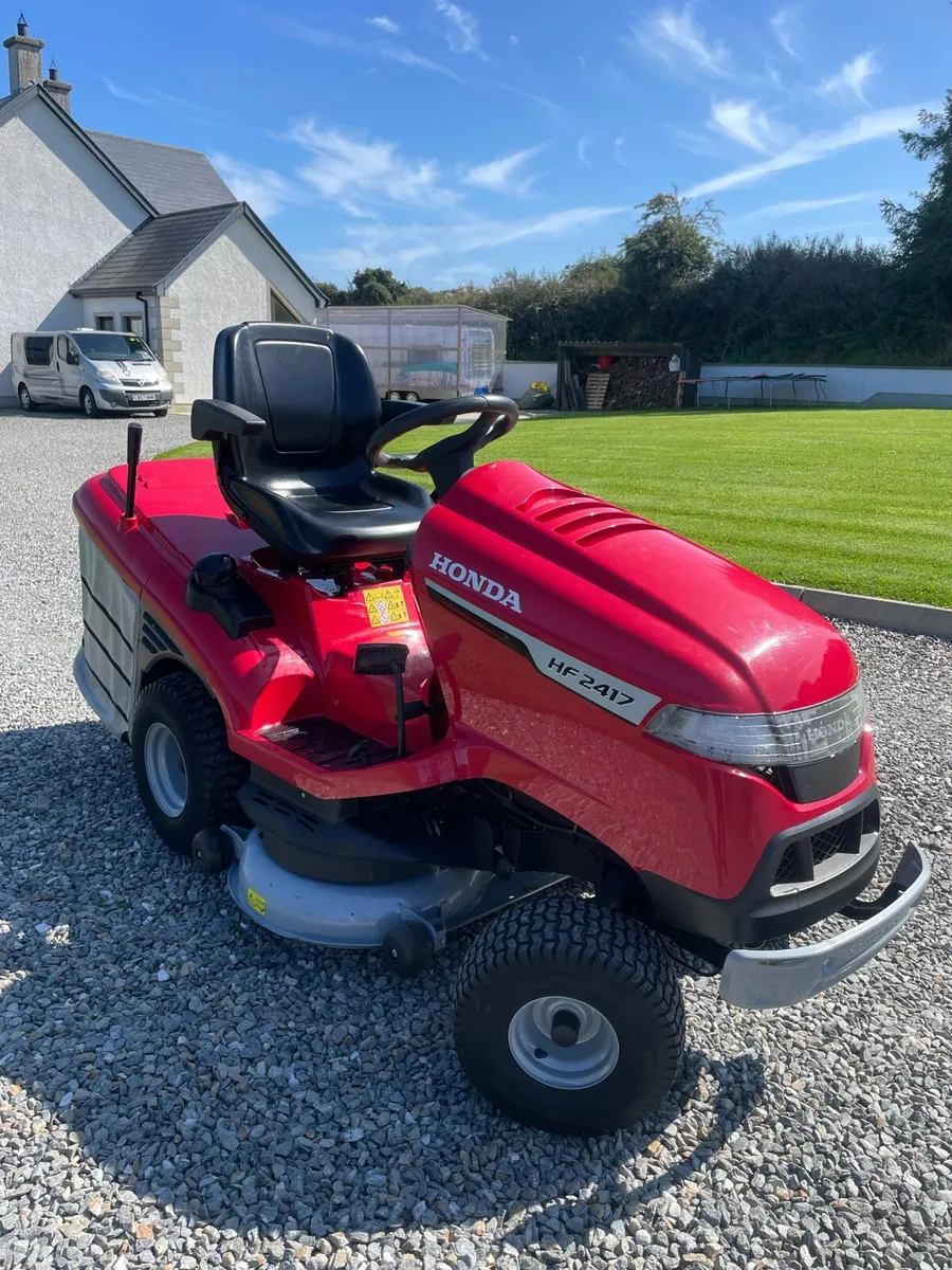 As NEW Honda 2417 lawnmower - Image 4
