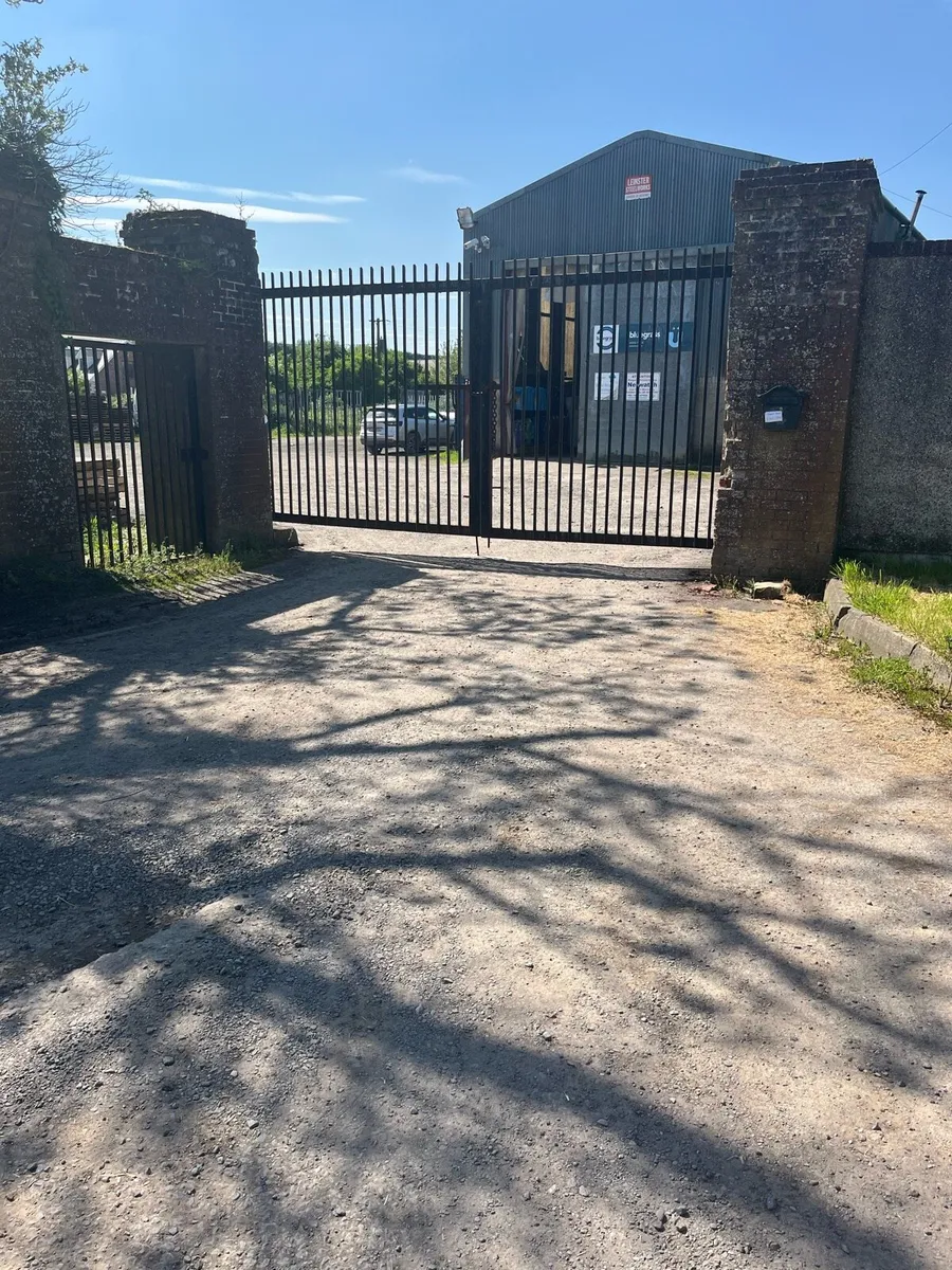 Yard and workshop for rent - Image 1