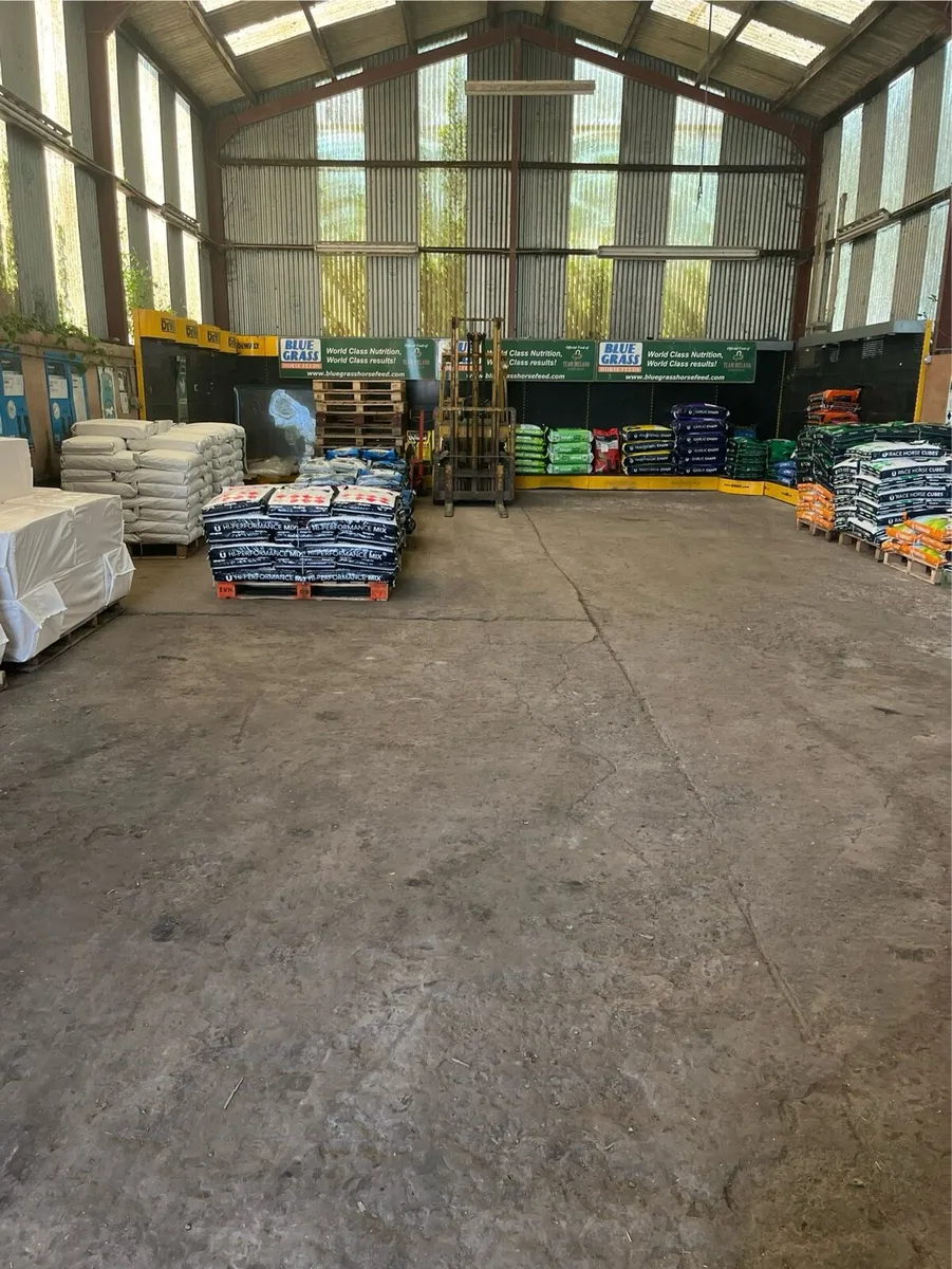 Yard and workshop for rent - Image 4