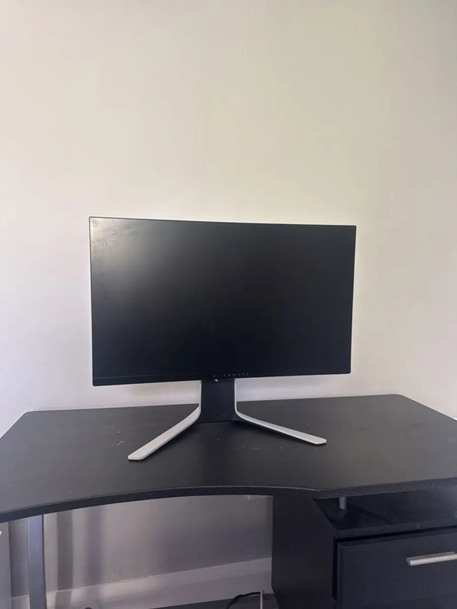 moniter - Image 1
