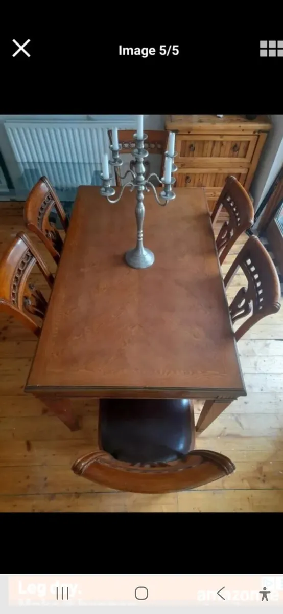 Table and 6 chairs - Image 1
