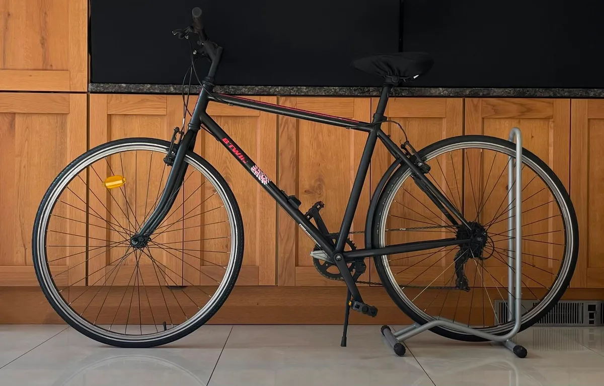 B twin bicycle 
FULLY SERVICED - Image 1