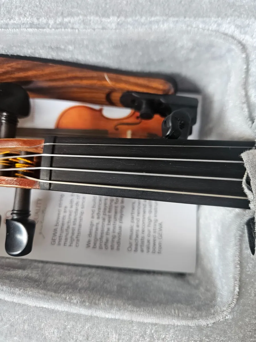 Violin - Image 4