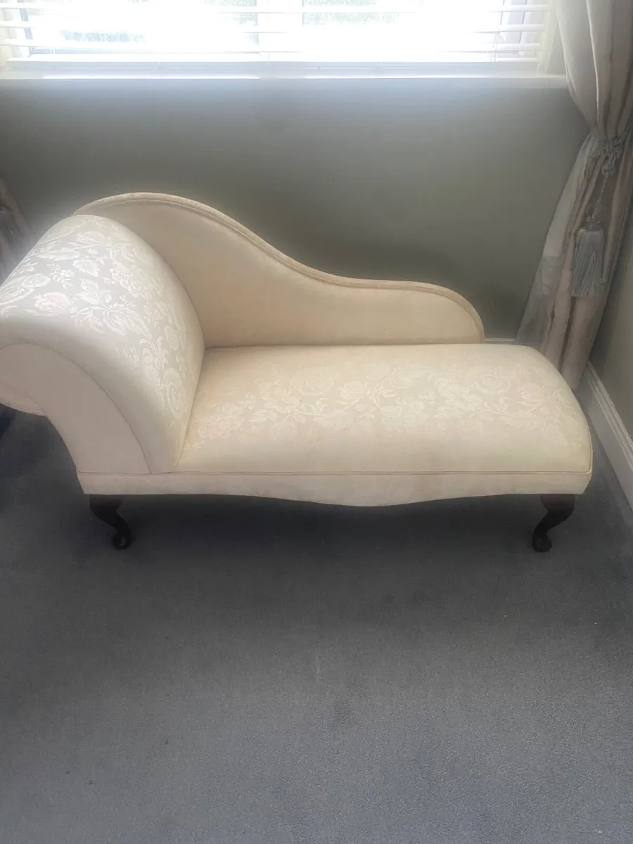 Chaise  lounge - Image 1