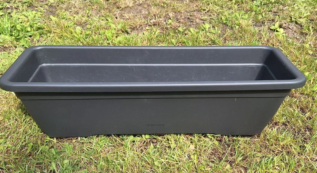 Garden Plant Pots / Window Boxes - Set of 3 - Image 4