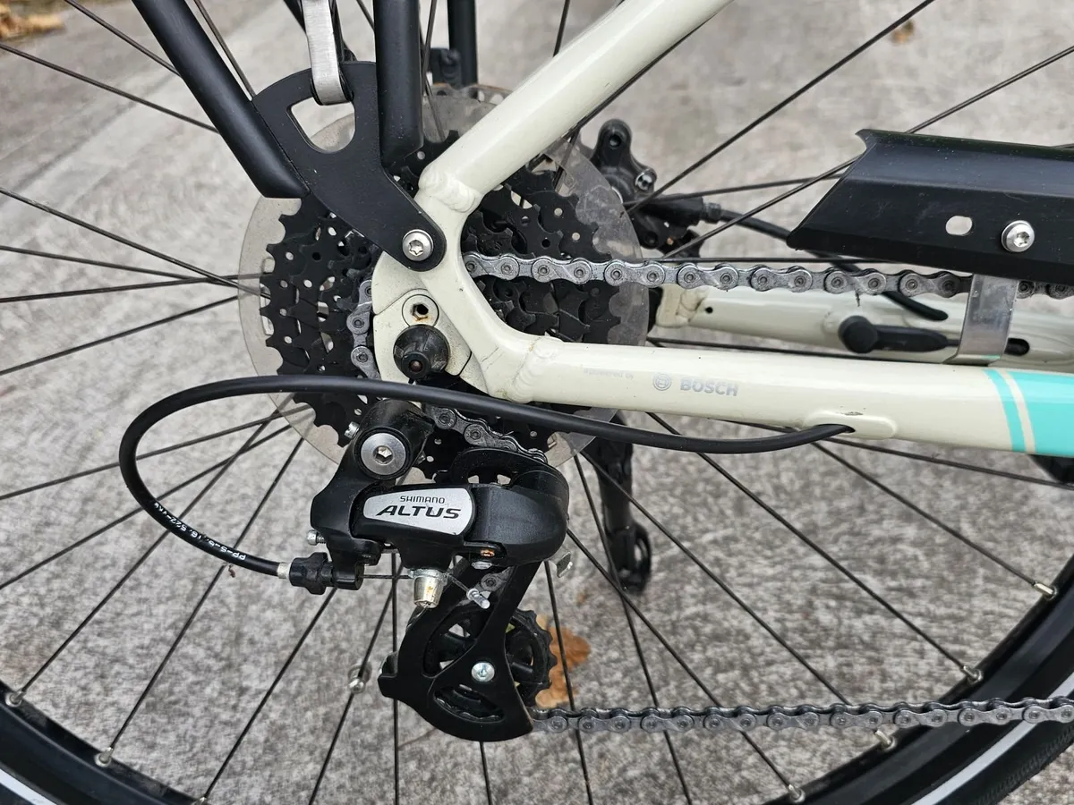 Raleigh Felix Step-Through E-Bike (Mint Condition - Image 2