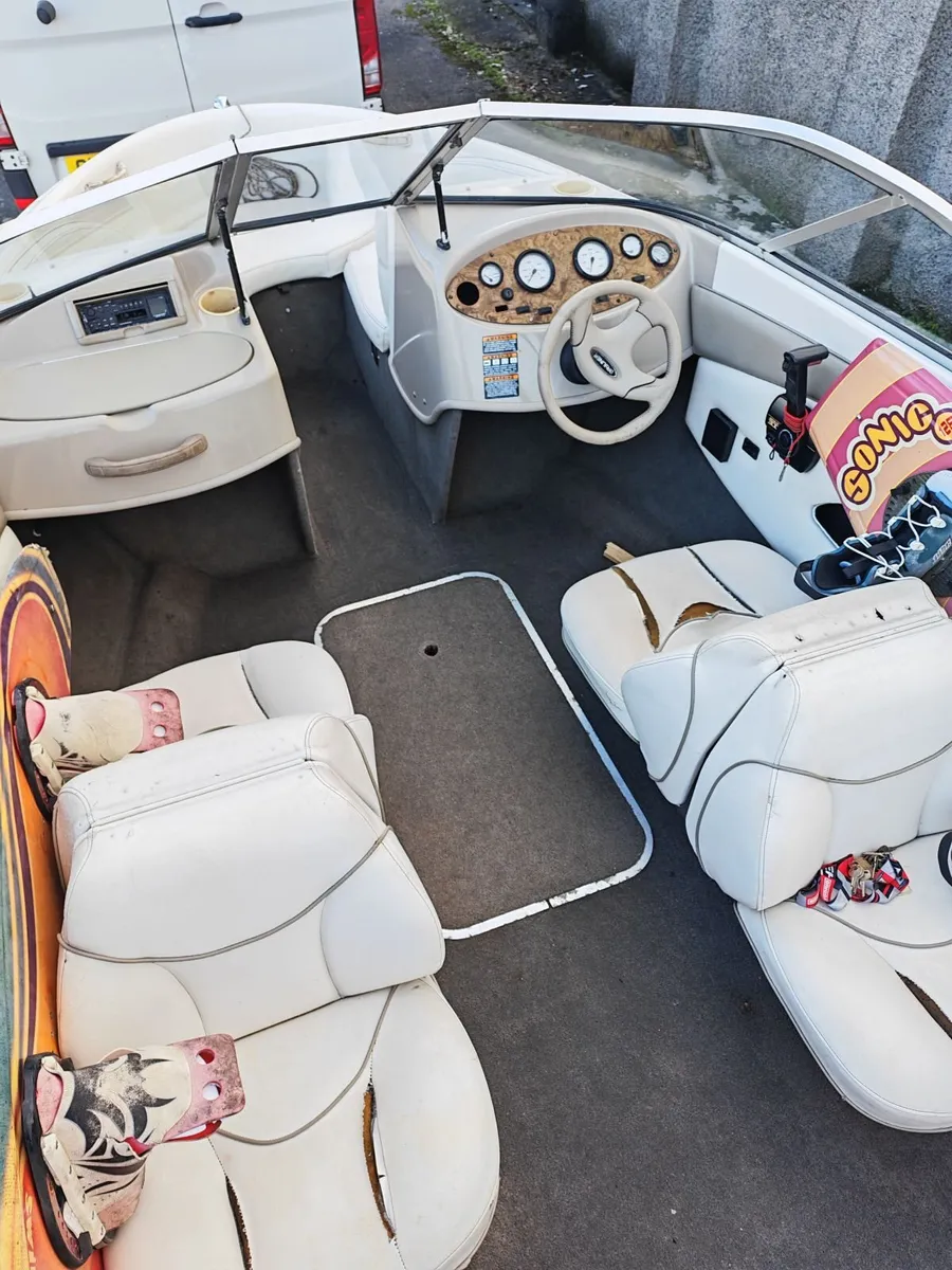 Speed boat - Image 4