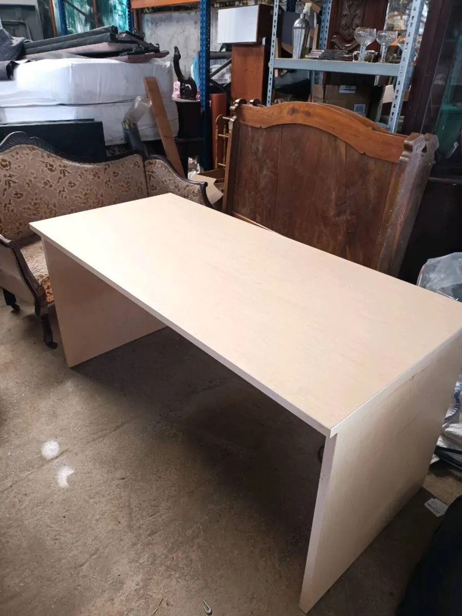 Office Desk - Image 1