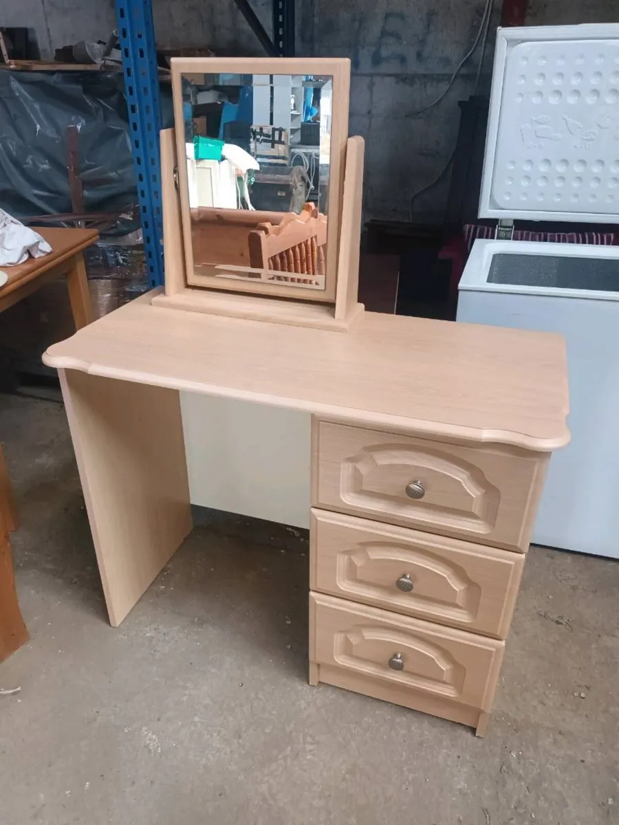 Dressing Table - Image 3