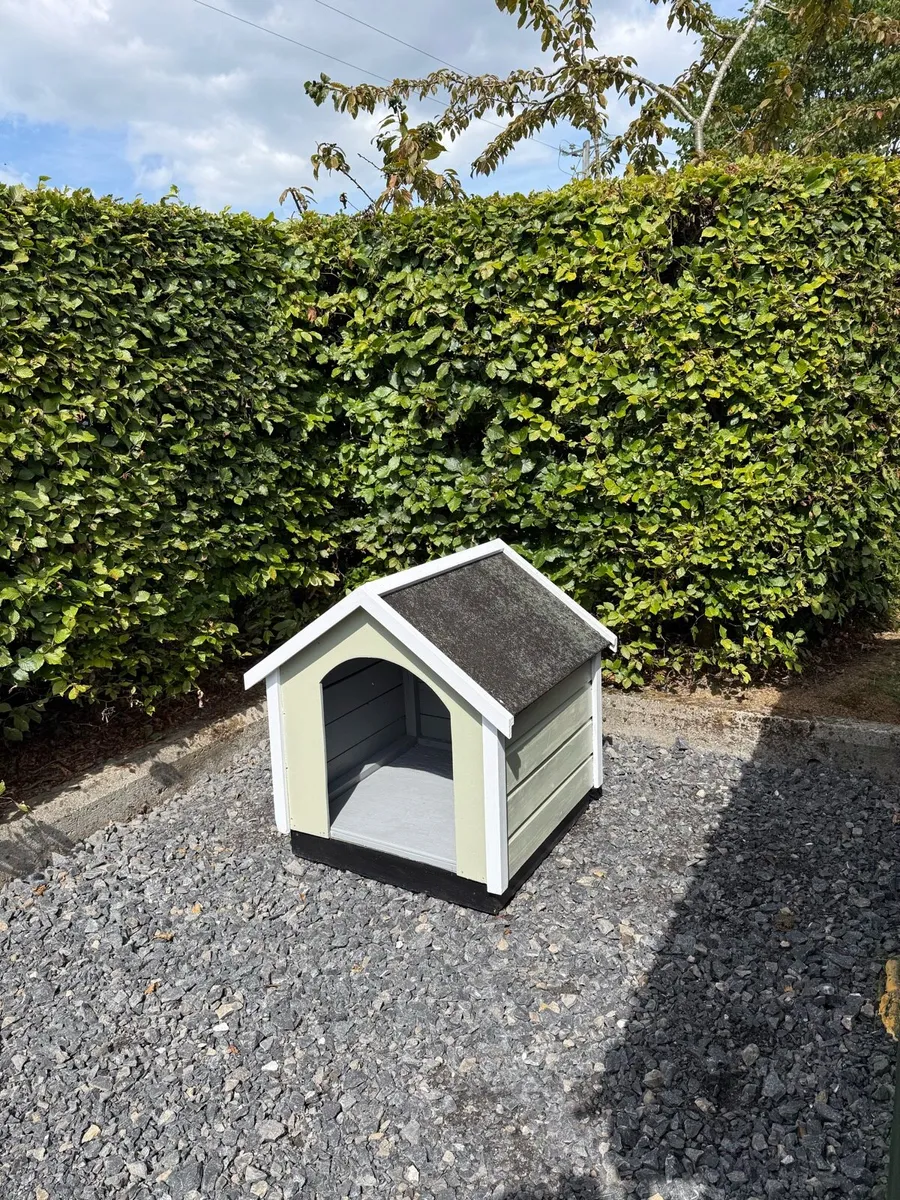 Dog house - Image 1