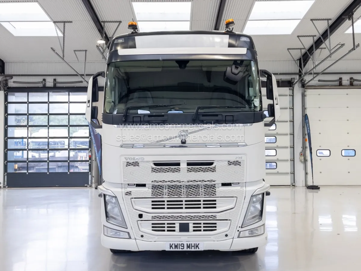2019 VOLVO FH 500 Globetrotter XL Double drive tag - Image 2