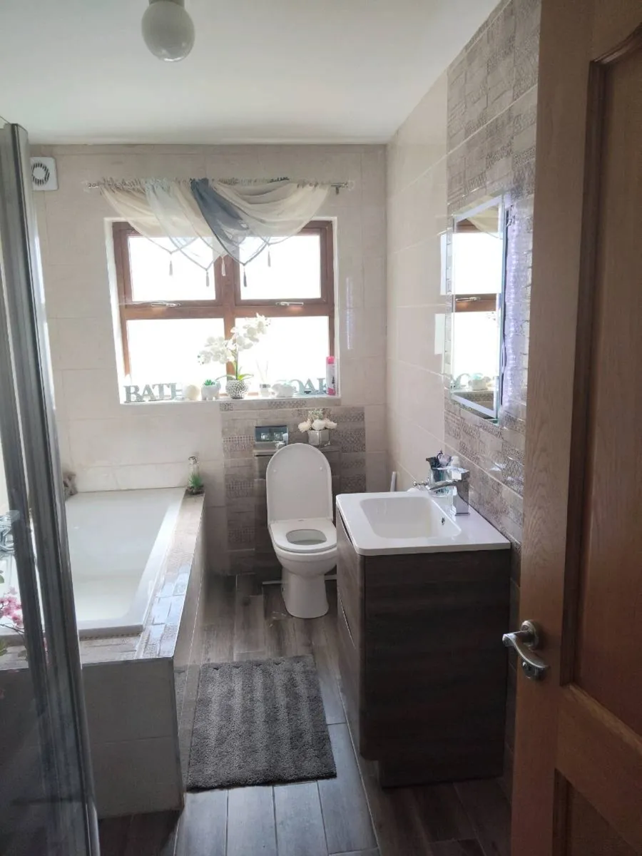 Room for rent - Image 3