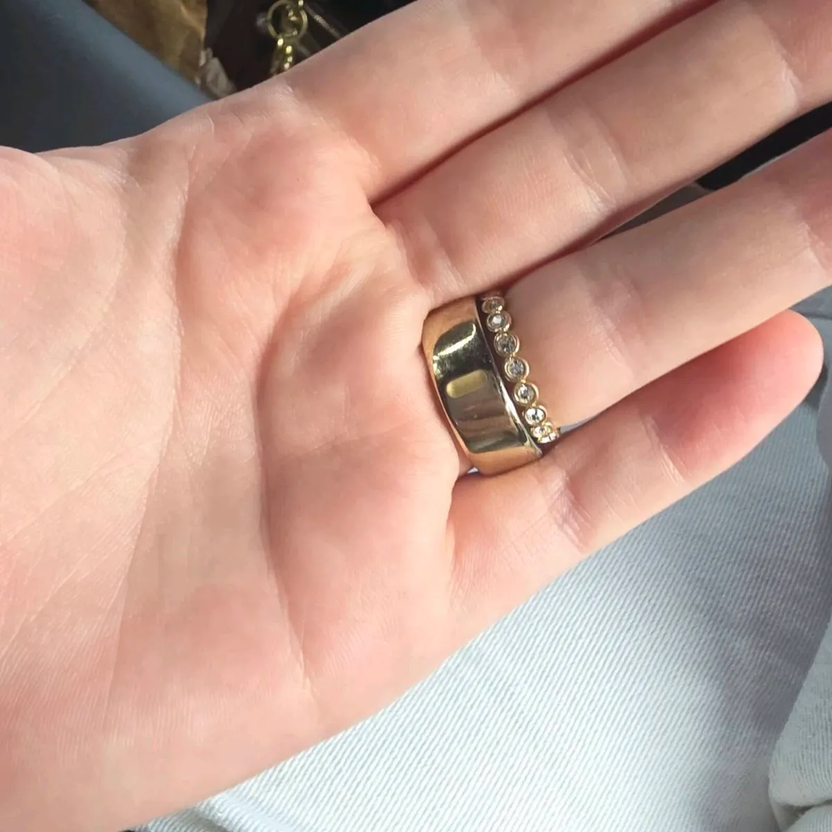 Oura ring gen 4 gold size 8 - Image 2