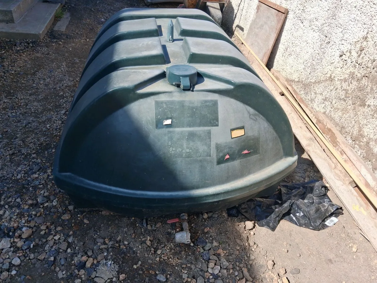 Extendable farm gate and heating oil tank - Image 3