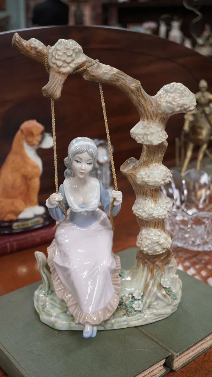 Tengra Figurine - Image 2