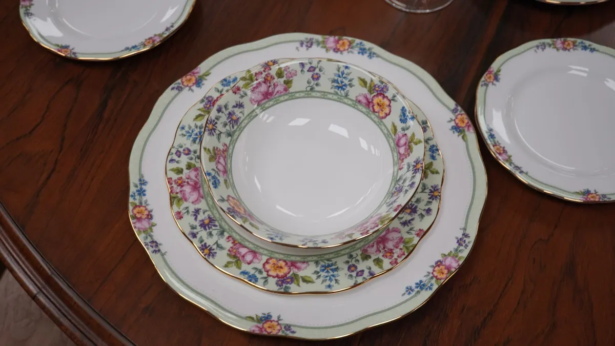 Royal Albert Hartington 29-Piece Dinner Service - Image 4