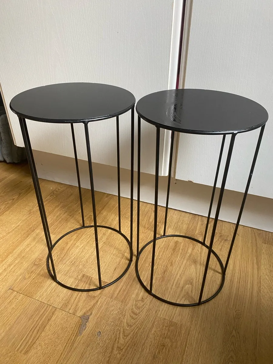 Plant stand - Image 1