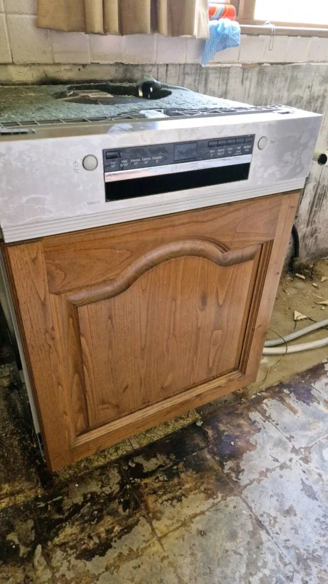 Bosch series 2 semi integrated dishwasher - Image 1