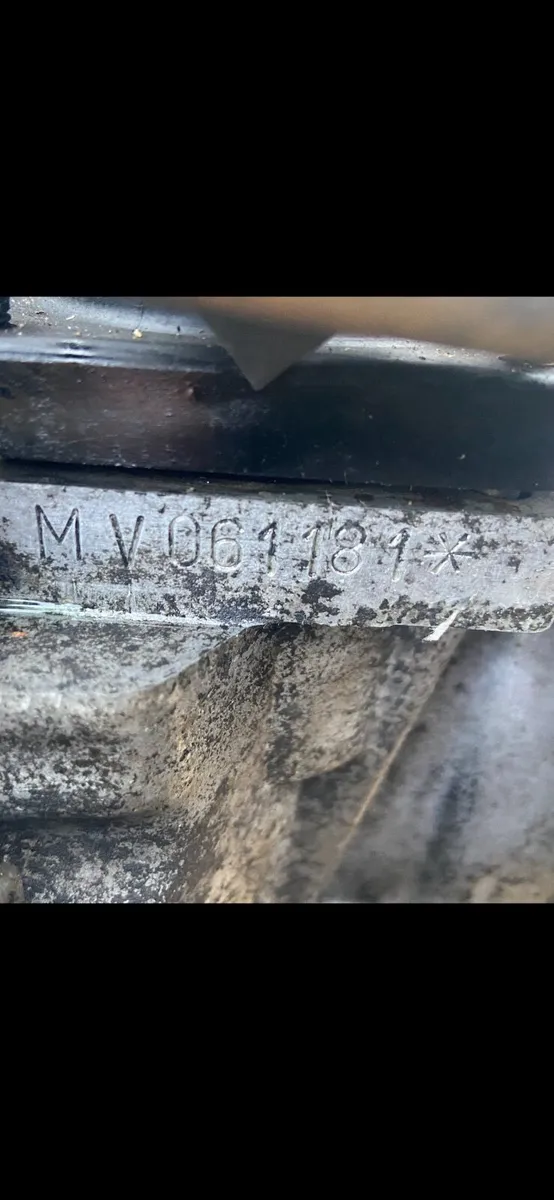 VW 2.1l engine - Image 1