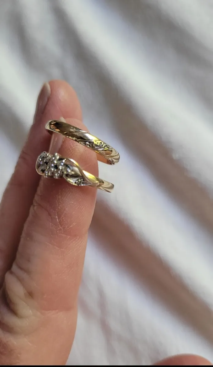 Engagement and wedding rings - Image 2