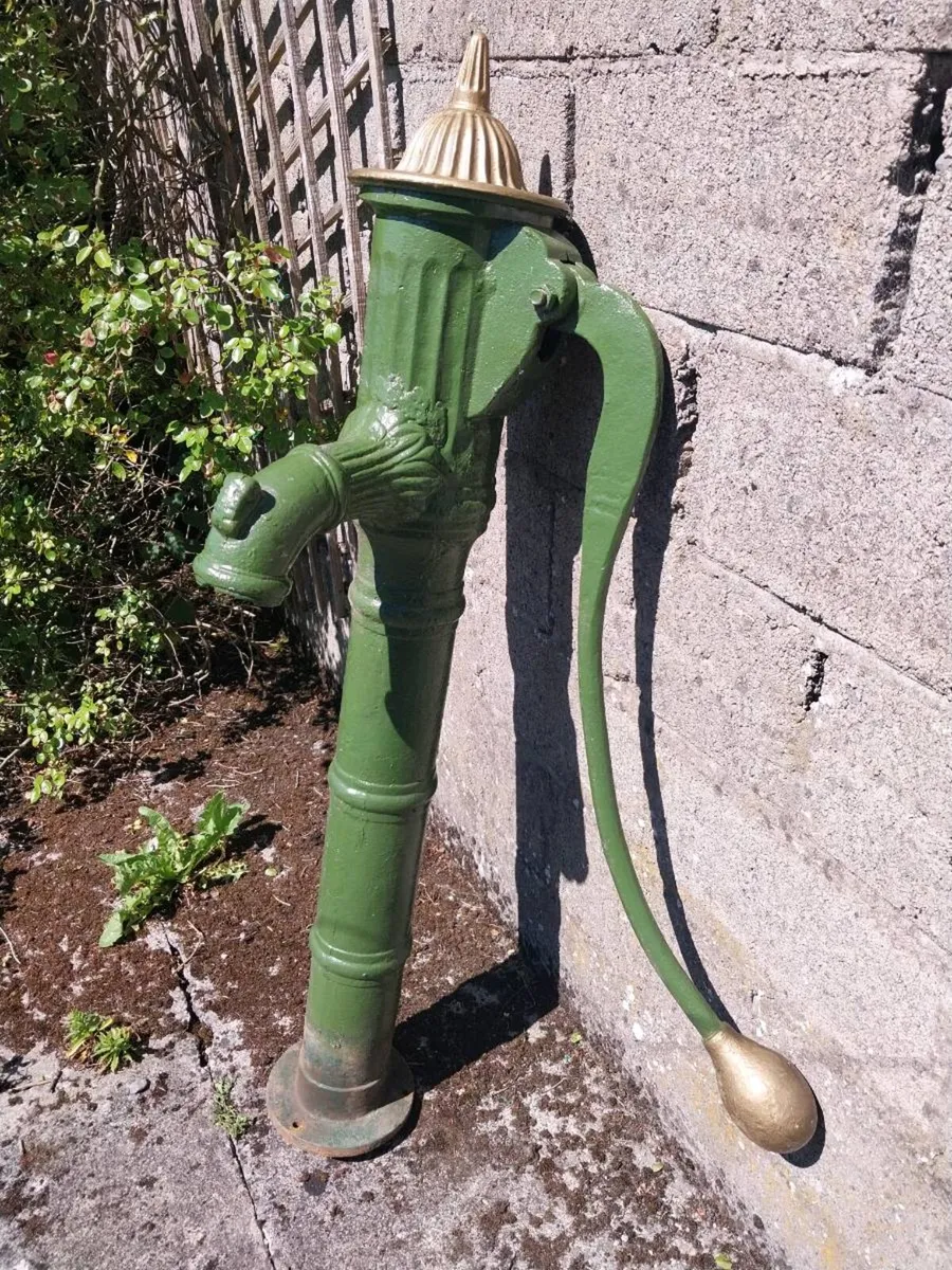 Victorian Water Pump Original - Image 2