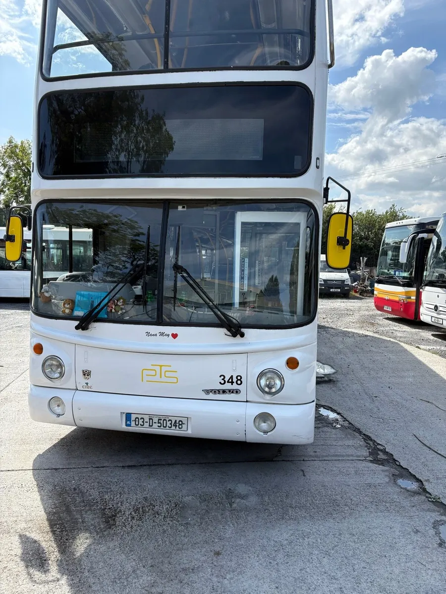 Bus - Image 1