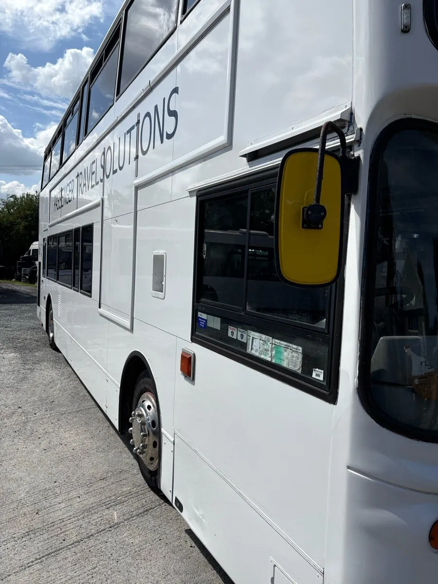 Bus - Image 3