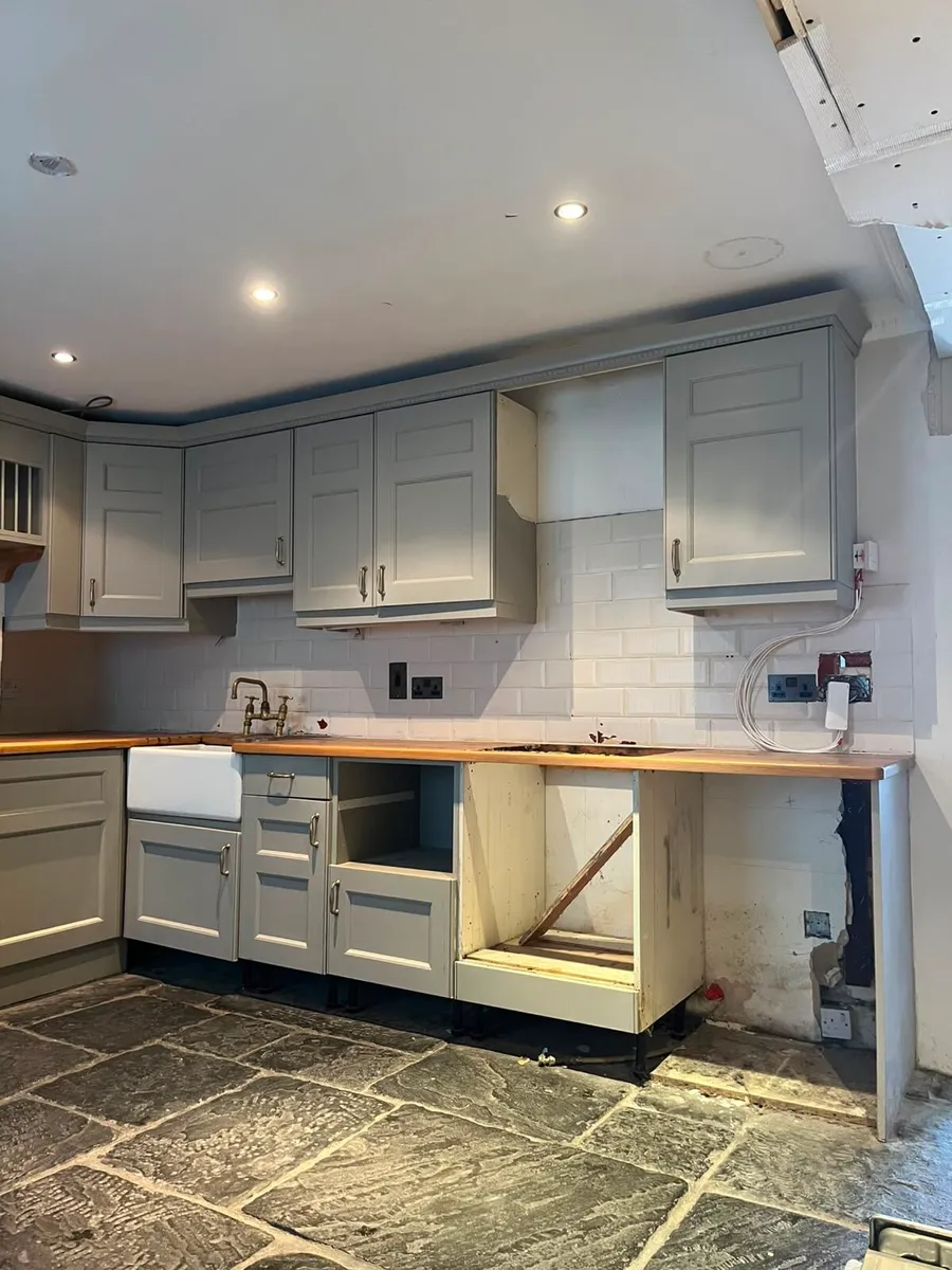 Painted Kitchen - Image 4