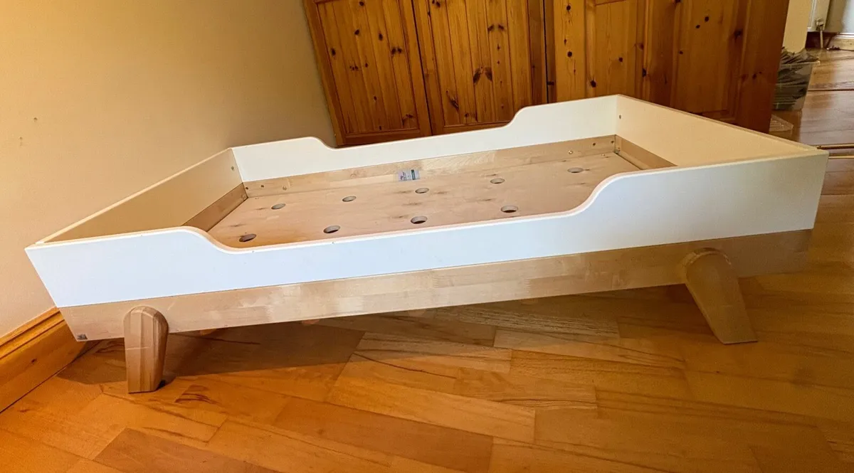 Toddler bed - Image 2