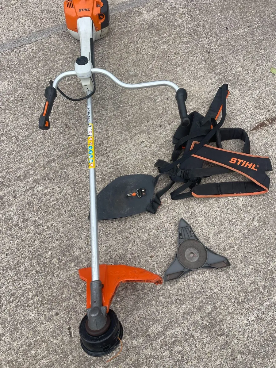 Stihl FS 460 C Heavy-Duty Strimmer / Brush Cutter - Image 3