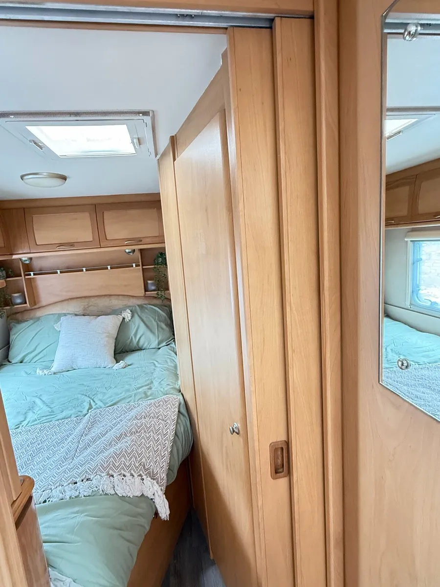 Caravan - Image 3