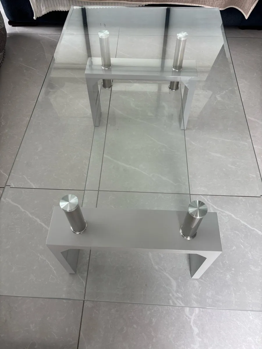 Glass coffee table - Image 2