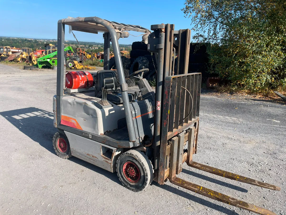 Fiat 1.5 Ton Gas Forklift - Image 1