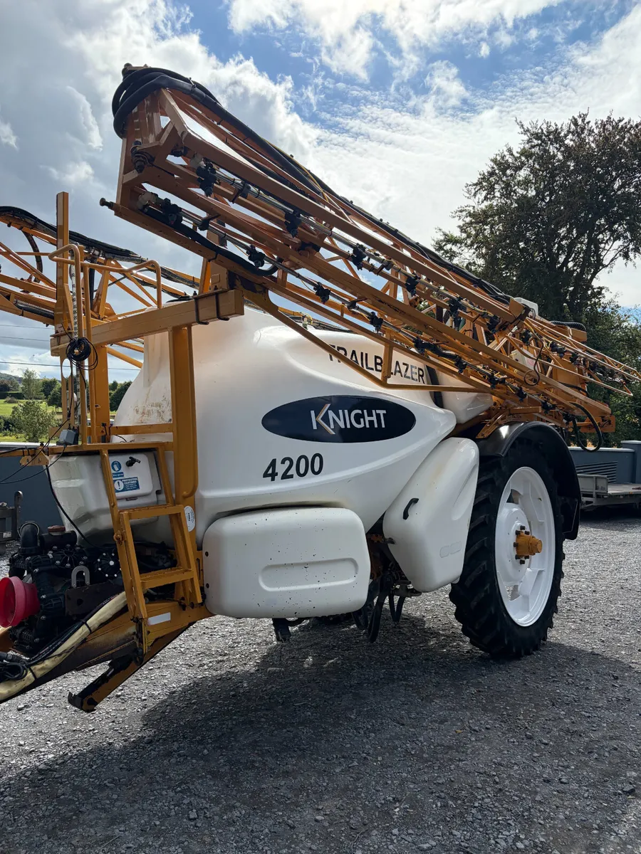 Knight Trailblazer Sprayer - Image 2