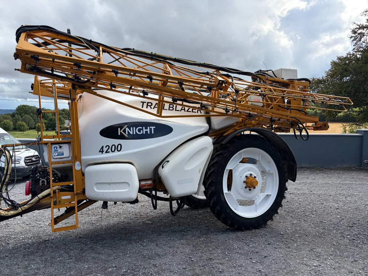 Knight Trailblazer Sprayer - Image 3
