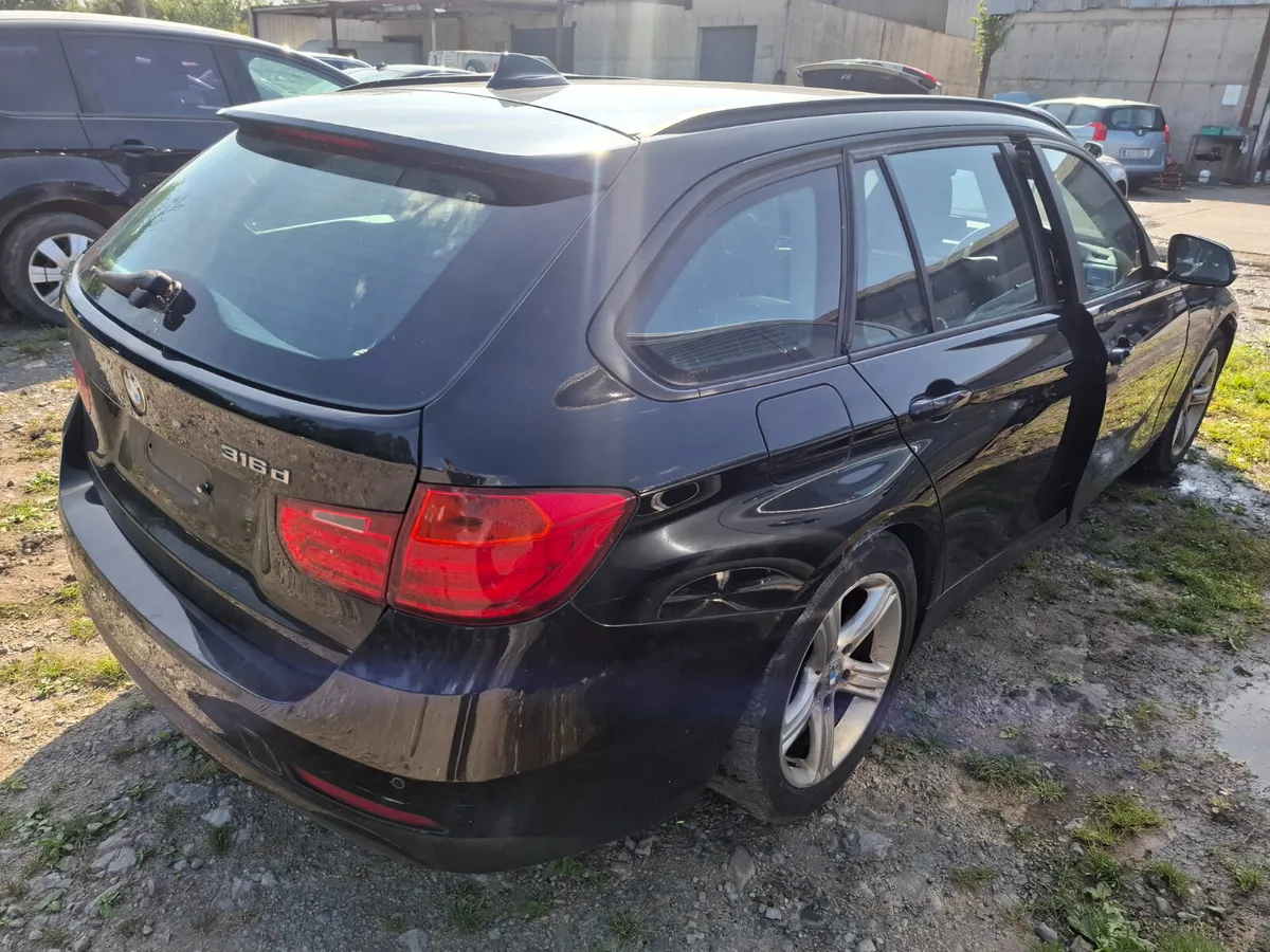 2013 BMW 316D Touring parts - Image 4