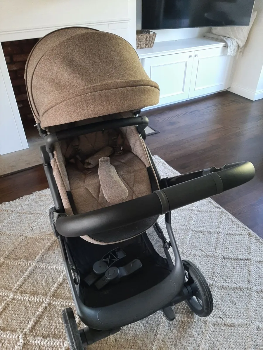 iCandy Buggy and Bassinet (collection only) - Image 4