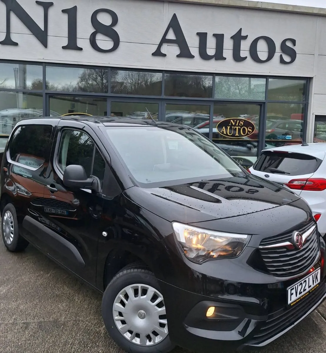 221 Vauxhall Combo 1.5 CDTi Sportive Test & Tax - Image 1