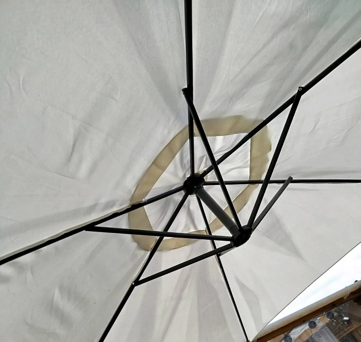 Heavy Overhang parasol - Image 2