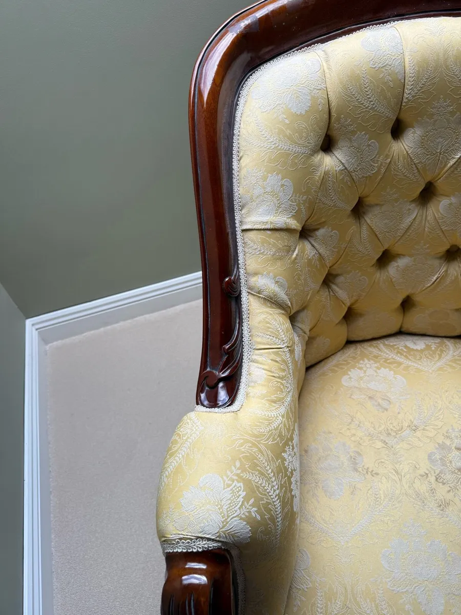 Bedroom chairs - Image 2