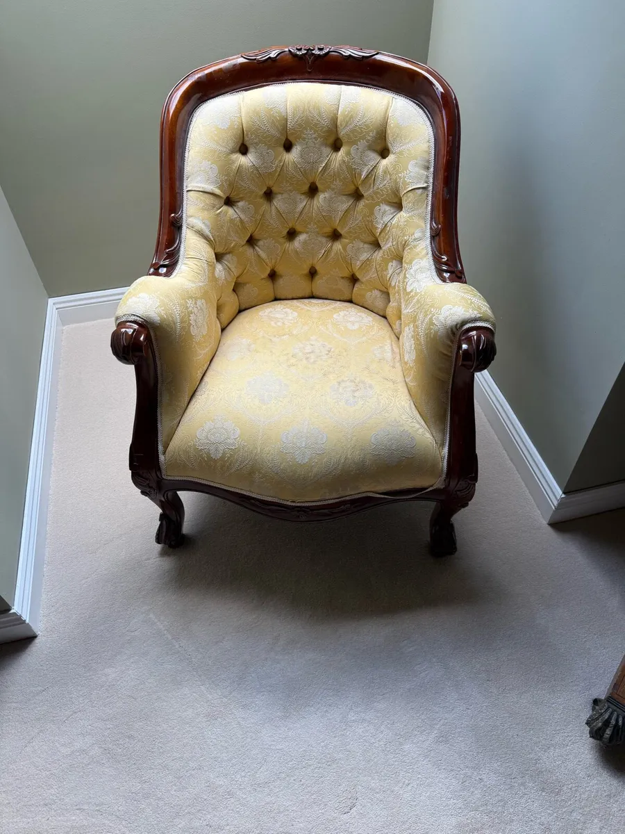 Bedroom chairs - Image 1