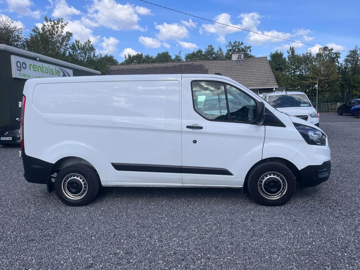 Ford Transit Custom L1H1 2L 130BHP (1 Owner) - Image 4