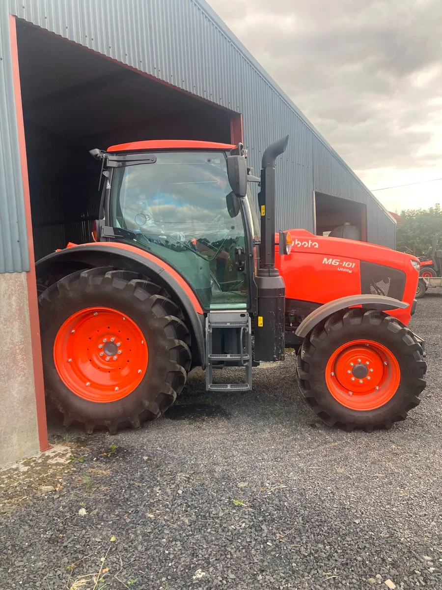 DEMO Kubota M6-101U - Image 2