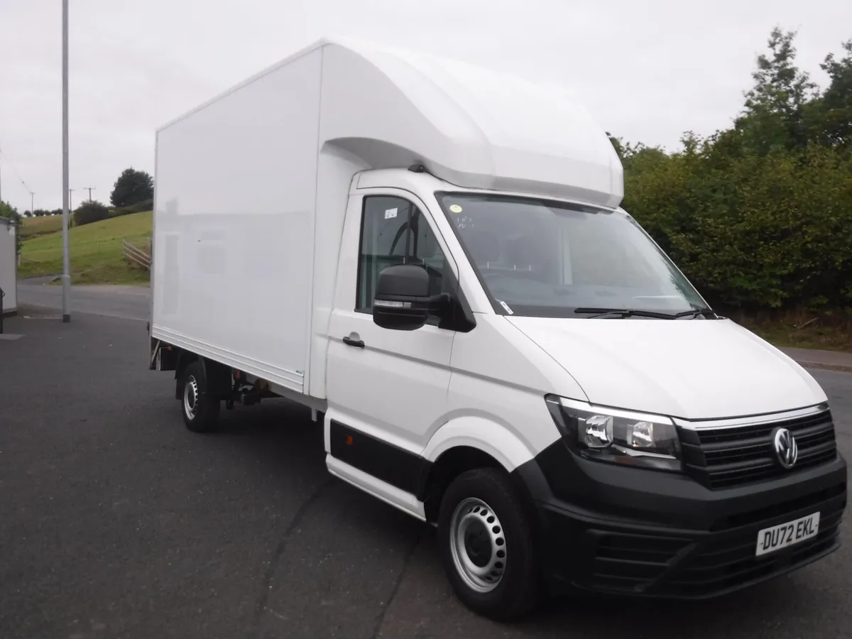 Volkswagen Crafter 2022 11ft6" Luton Box Van - Image 2