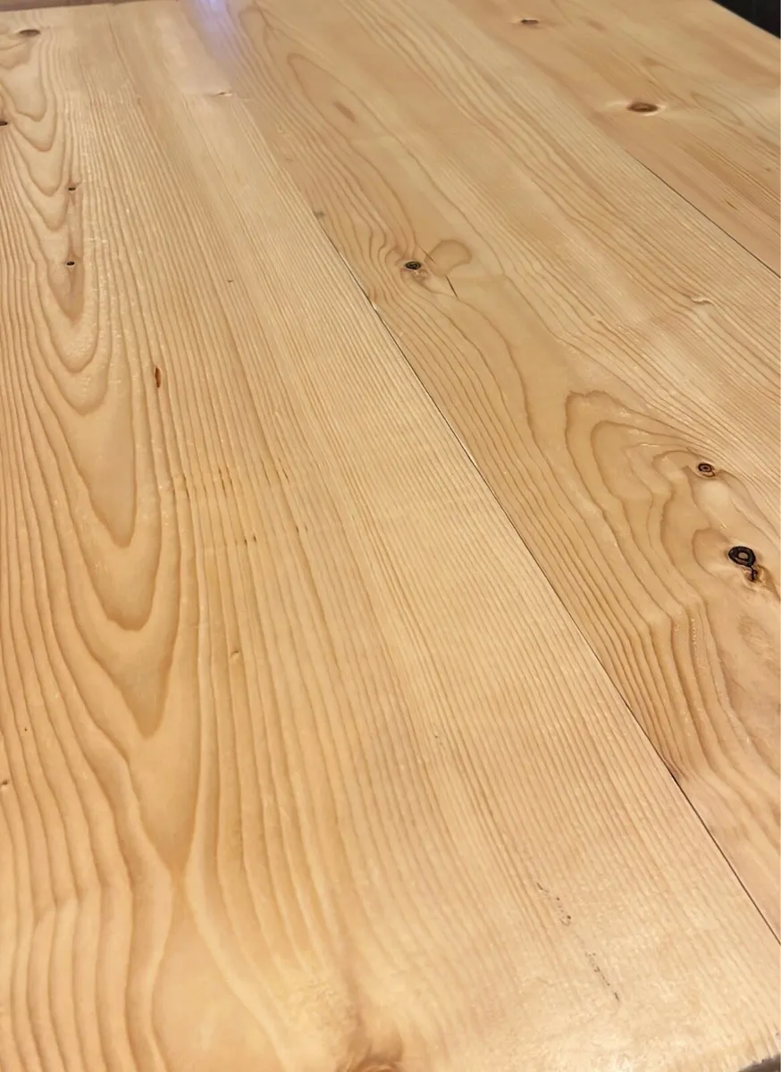 Reclaimed Pine Flooring - Image 3
