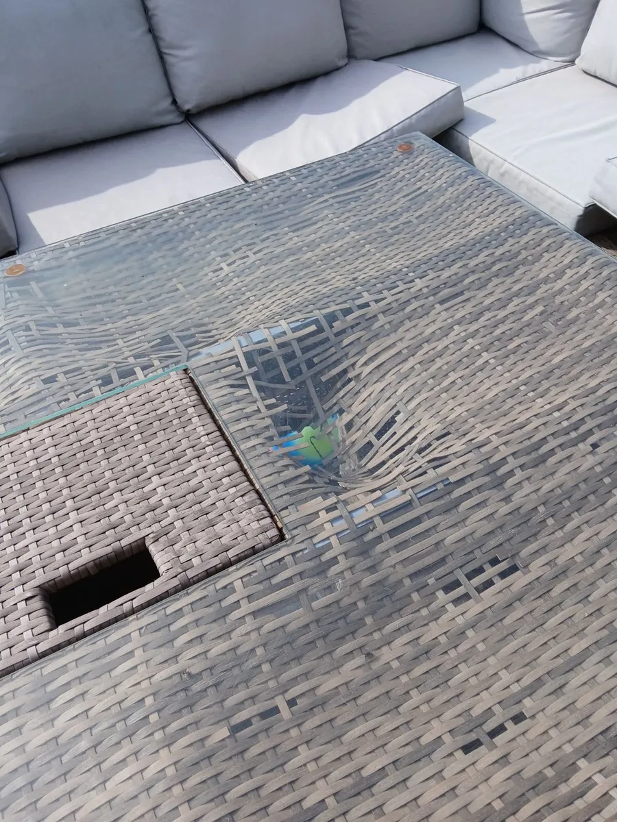 Patio furniture - Image 2