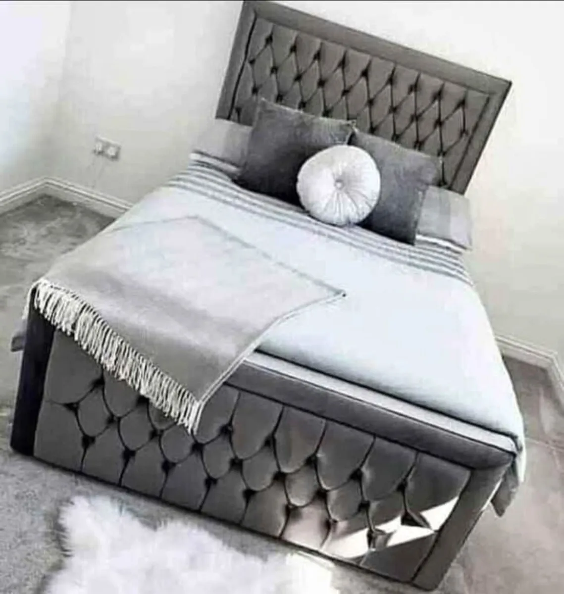 Bed - Image 1