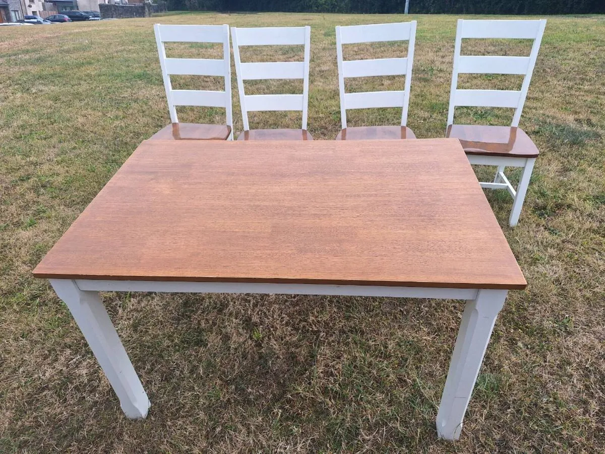 Table Chairs - Image 2